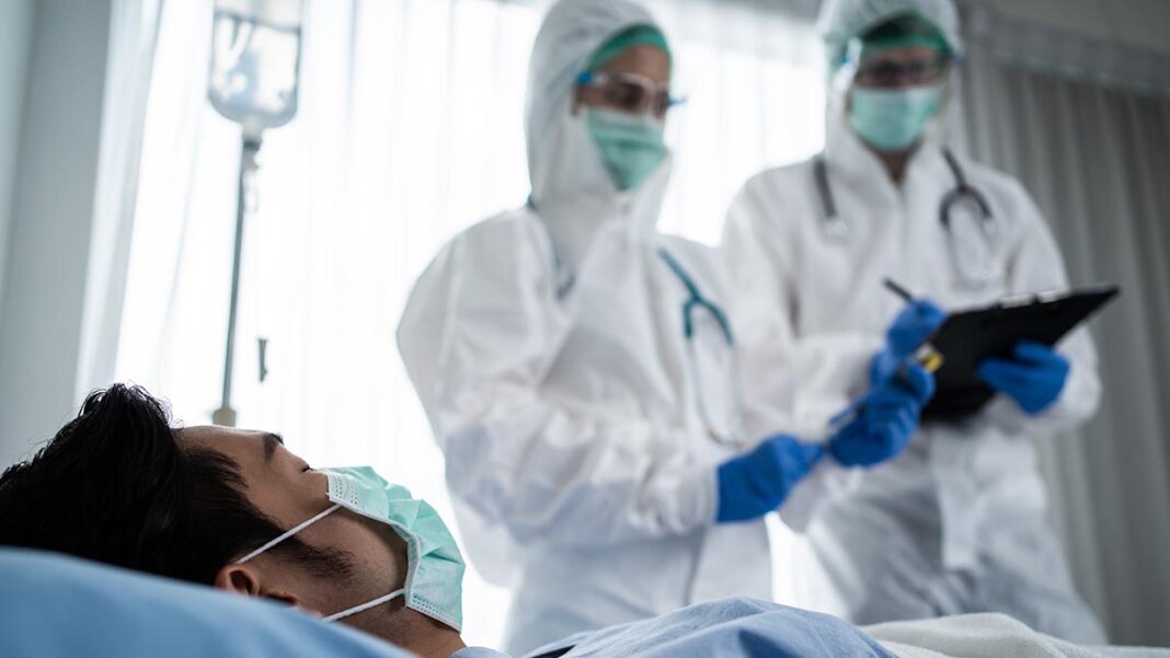 Ανησυχία για την αύξηση των κρουσμάτων κορωνοϊού - Νοσοκομεία υπό μεγάλη πίεση

