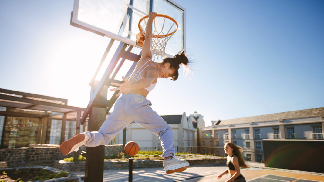 Οστεοπόρωση: Αθλήματα που προστατεύουν την υγεία των οστών - Η κατάλληλη ηλικία για να ξεκινήσουμε
