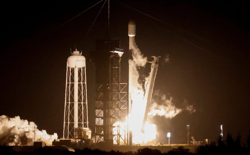Νέος «Οδυσσέας»: Η SpaceX εκτοξεύει αμερικανικό σκάφος που στοχεύει τη Σελήνη 
