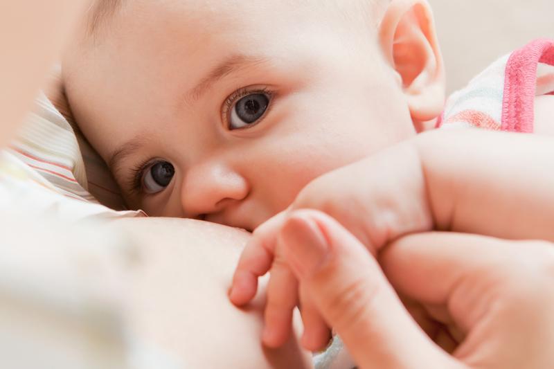 10 απίστευτα οφέλη του θηλασμού για το μωρό - και όχι μόνο 
