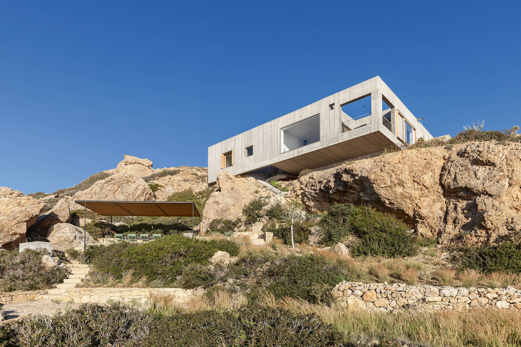 50 κορυφαίες ελληνικές κατοικίες -Μια συλλεκτική έκδοση την Κυριακή με το ΘΕΜΑ