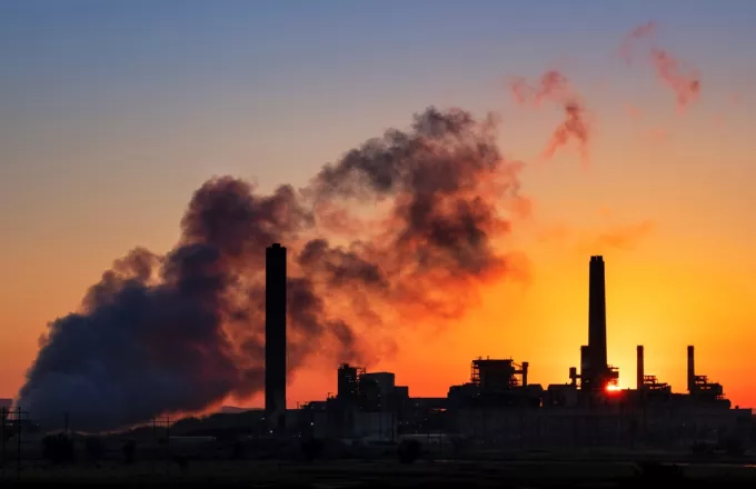 Διεθνής Οργανισμός Ενέργειας: Σε επίπεδα ρεκόρ οι εκπομπές μεθανίου από τη βιομηχανία ορυκτών καυσίμων 