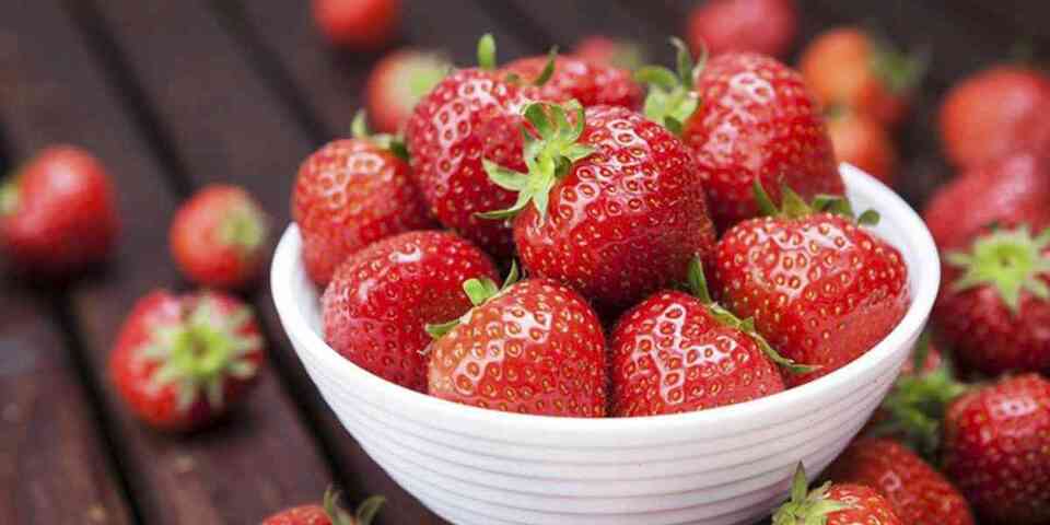 Φράουλες: Το ευεργετικό φρούτο που λύνει το πρόβλημα της υψηλής χοληστερόλης
