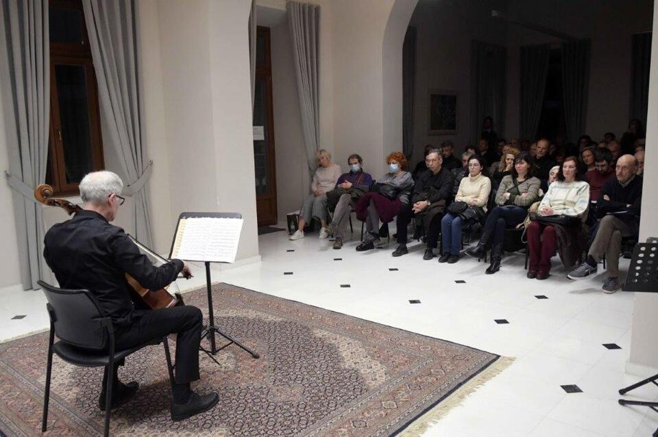 Παρουσίαση έργων Bach και Rachmaninoff στο Δημοτικό Ωδείο Πατρών με γεμάτη αίθουσα
