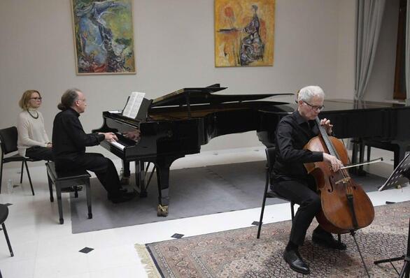 Παρουσίαση έργων Bach και Rachmaninoff στο Δημοτικό Ωδείο Πατρών με γεμάτη αίθουσα
