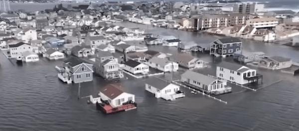 Πλημμύρες στην Ανατολική ακτή των ΗΠΑ: Μια μάχη για επιβίωση
