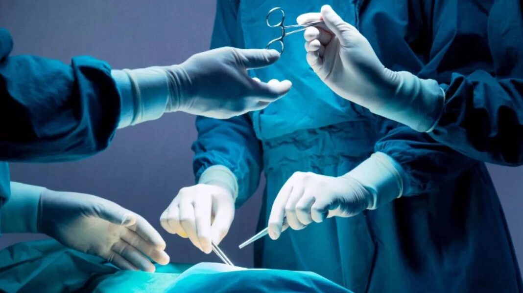 Αποκαλύψεις για το κατεστραμμένο υγειονομικό σύστημα: Οι ασθενείς πληρώνουν για επείγουσες χειρουργικές επεμβάσεις 
