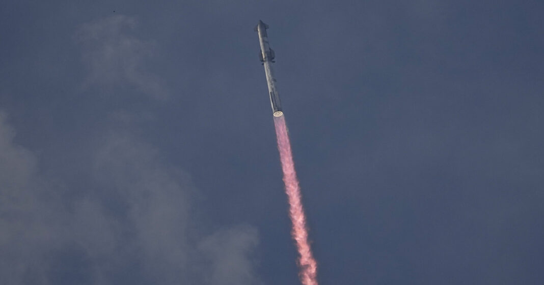 Αποτυχία για το Starship της SpaceX: Ο πύραυλος καταστράφηκε κατά την είσοδό του στην ατμόσφαιρα
