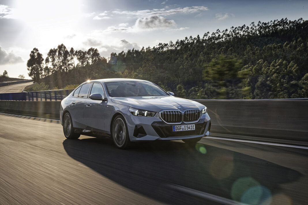 Η Νέα BMW Σειρά 5: Αναβαθμισμένη Ηλεκτροκίνηση και Ψηφιακές Καινοτομίες
