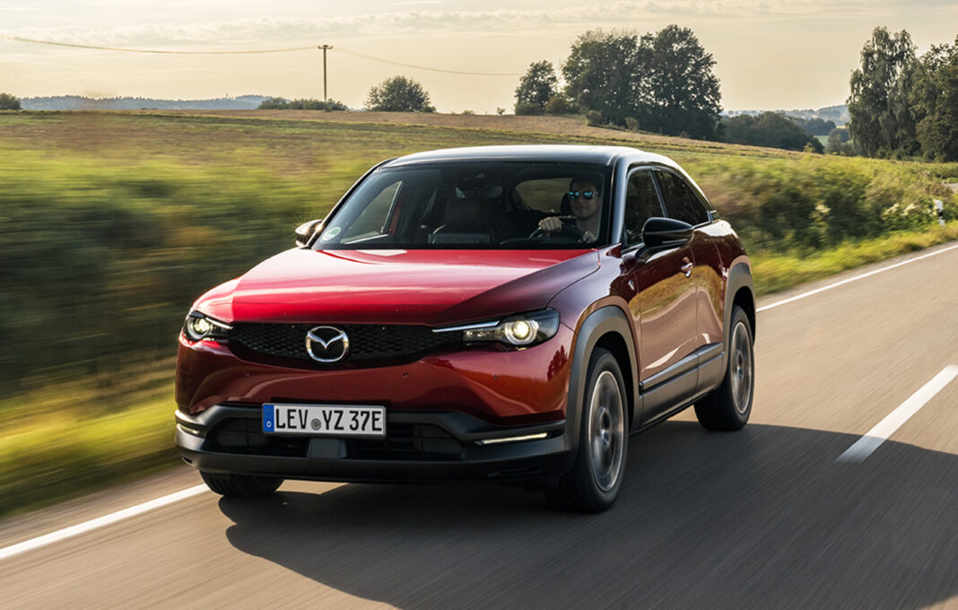Η νέα ηλεκτρική έκδοση του Mazda MX-30: η εποχή της αειφορίας και της ευελιξίας
