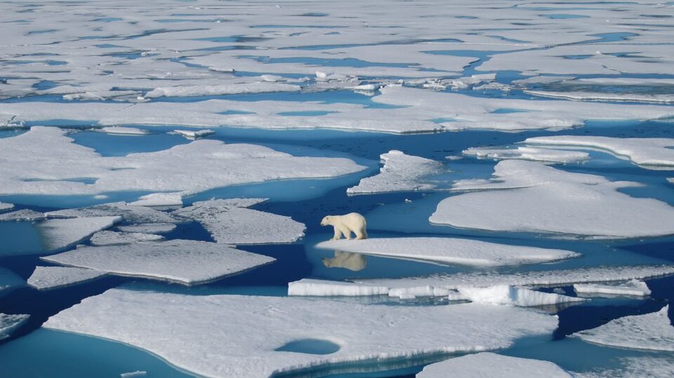 Κλιματική αλλαγή: Οι επιπτώσεις του λιώσιμου των πάγων στην περιστροφή της Γης και τη μέτρηση του χρόνου
