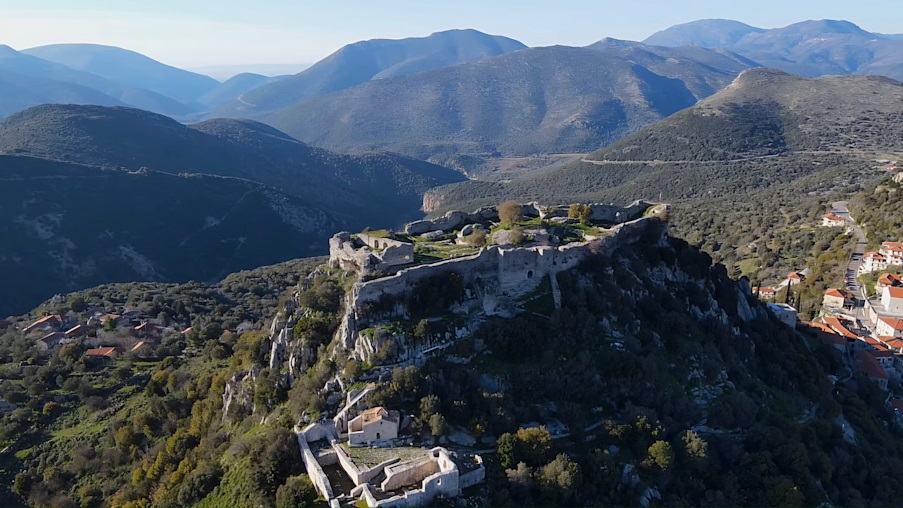 Μεσαιωνική Καρύταινα: Ένας μαγικός κόσμος στην καρδιά της Ελλάδας
