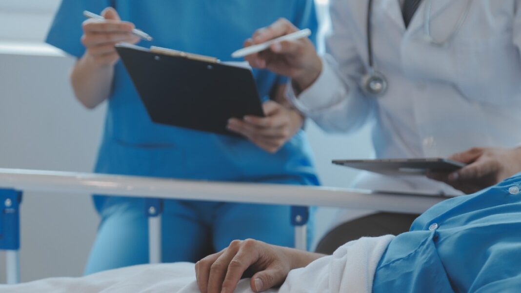 Νέα διαδικασία επιλογής διοικητών υγειονομικών περιφερειών και νοσοκομείων: Ποιοι θα περάσουν στο επόμενο στάδιο