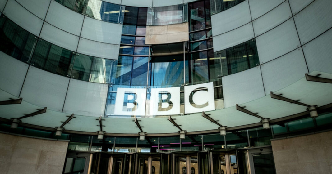 Το BBC επενδύει στη δημιουργία μιας νέας Τεχνητής Νοημοσύνης
