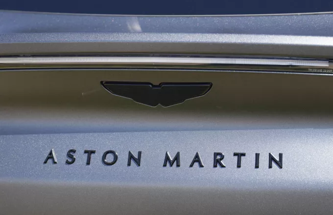 Aston Martin: Νέες προκλήσεις και εξέλιξη μετά από διπλασιασμό ζημιών
