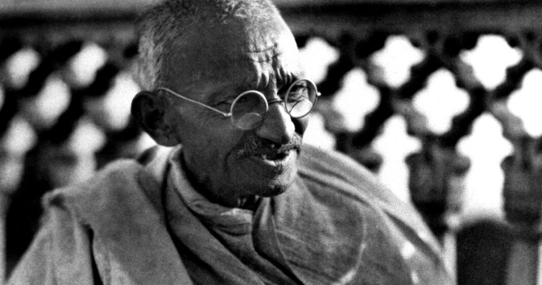 7 αρνητικά στοιχεία που πρέπει να αποφεύγεις στη ζωή σου: Η διδασκαλία του Μαχάτμα Γκάντι
