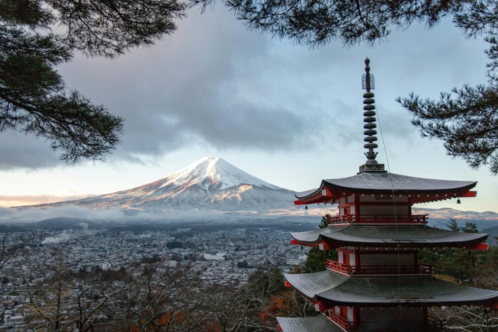Καθυστερεί η εγκατάσταση φράγματος στο όρος Φούτζι στην Ιαπωνία, δημιουργώντας προβλήματα στην περιοχή

