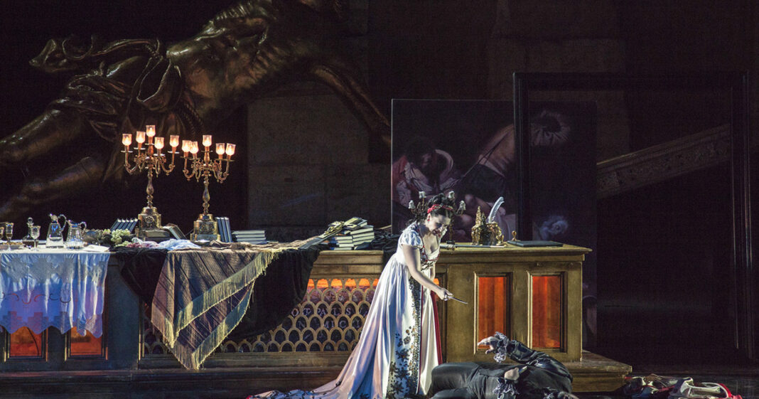 Νέα Χάρμα Οπηραίων: Η Επιστροφή της ΑΡΤΙΣΤΟΚΡΑΤΙΚΗΣ Όπερας 
