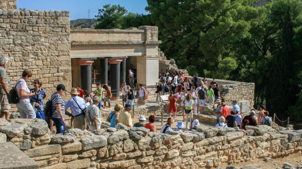 Ο Ρόλος των Ιατρών και του Ασθενοφόρου στους Αρχαιολογικούς Χώρους - Νέα Μέτρα για την Ασφάλεια των Επισκεπτών
