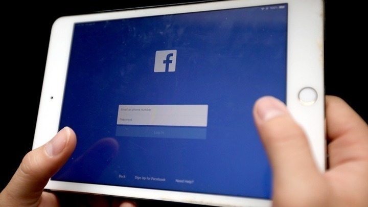 Σοκαριστική Πτώση για το Facebook - Χιλιάδες Χρήστες Αντιμετωπίζουν Προβλήματα
